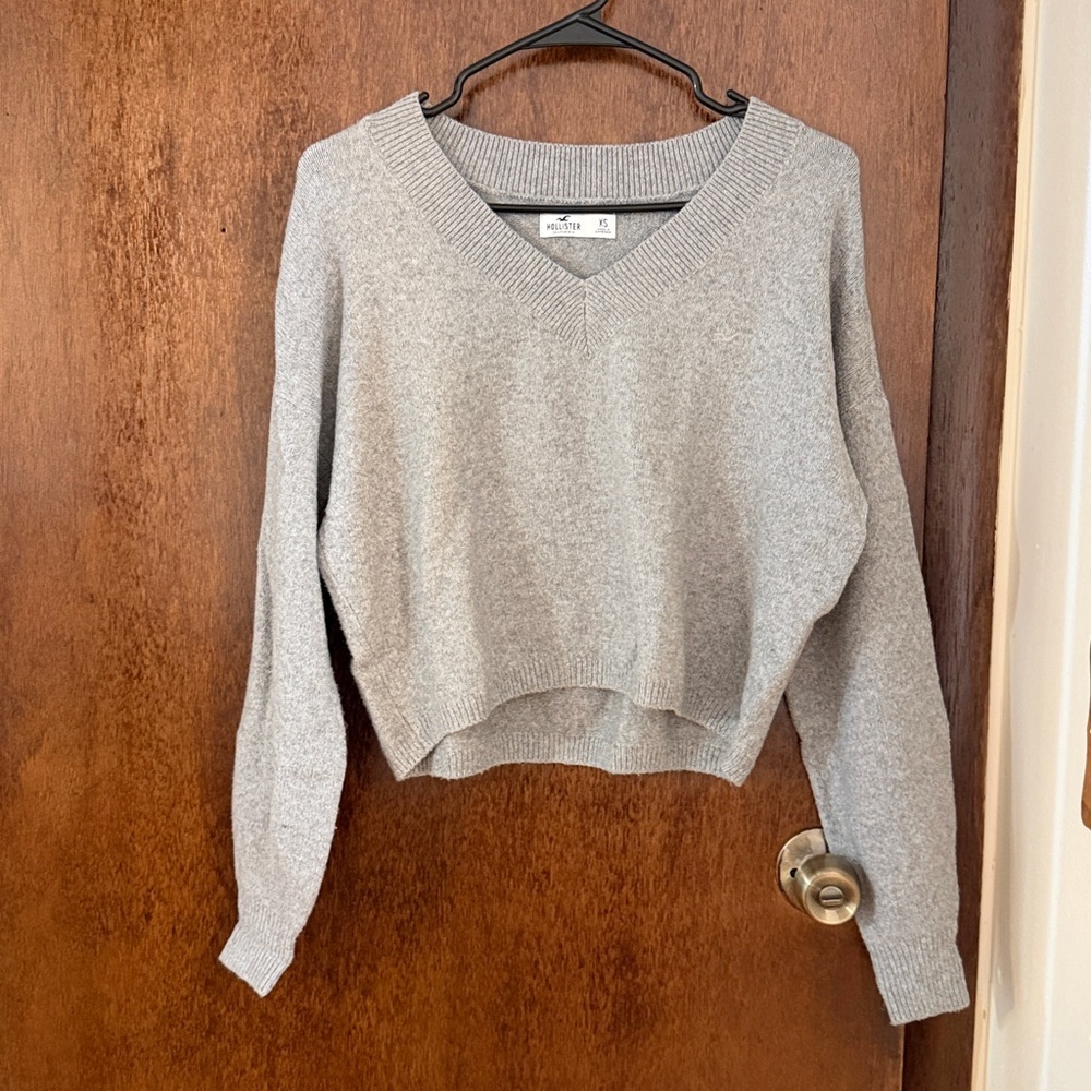 Hollister Light Gray V-Neck Sweater Cardigan